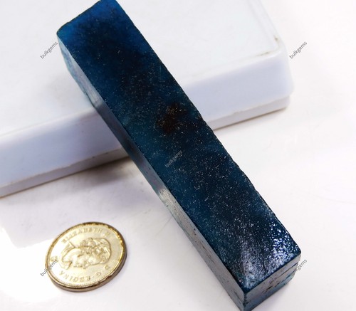 Pierre précieuse brute - , bleue